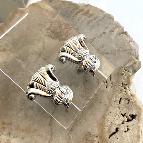 VTG Wallace Sterling Silver Hollow "Romance Of The Sea" Screwback Earrings - Picture 12 of 16